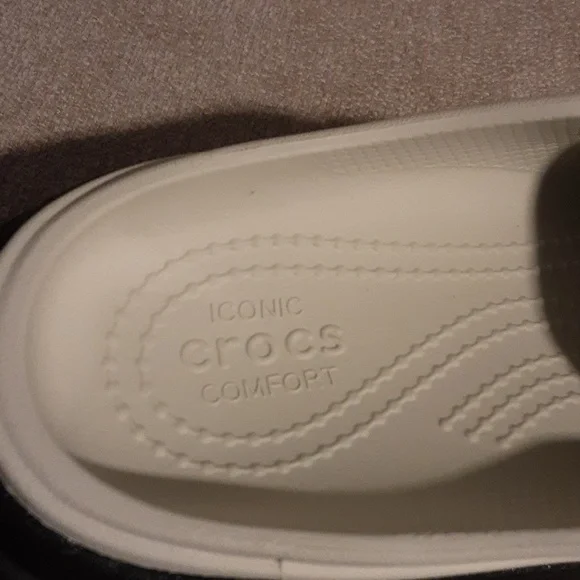 CROCS Black and Bone  Women's Mules Size W 7. - Picture 2 of 12